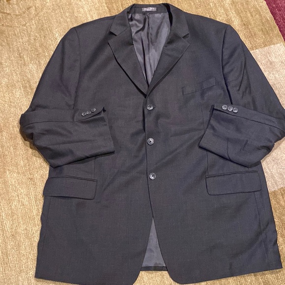 ~Ultimo Uomo~ Charcoal Gray 3-Button Suit - Picture 1 of 9